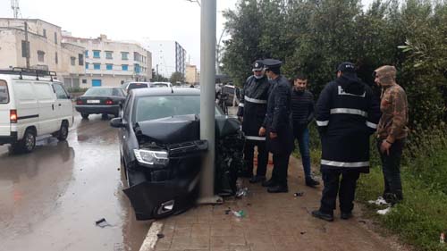 يوم مشؤوم بطريق أزغنغان.. بعد غرق حافلة للنقل الحضري، اصطدام 4 سيارات في حادثة سير بسبب رداءة الطريق يوم مشؤوم بطريق أزغنغان.. بعد غرق حافلة للنقل الحضري، اصطدام 4 سيارات في حادثة سير بسبب رداءة الطريق
