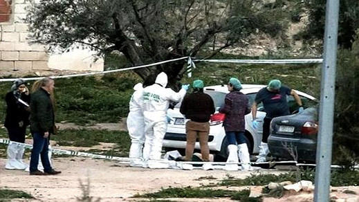جريمة بشعة.. الشرطة الإسبانية تعتقل مغربي قتل صديقه ووضعه داخل صندوق سيارة جريمة بشعة.. الشرطة الإسبانية تعتقل مغربي قتل صديقه ووضعه داخل صندوق سيارة