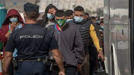 في سابقة من نوعها.. القضاء بجزر الكناري يسمح للحراكة بالسفر إلى إسبانيا بجواز السفر فقط في سابقة من نوعها.. القضاء بجزر الكناري يسمح للحراكة بالسفر إلى إسبانيا بجواز السفر فقط