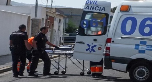 وفاة مهاجر مغربي بطريقة مأساوية داخل ضيعة فلاحية بإسبانيا وفاة مهاجر مغربي بطريقة مأساوية داخل ضيعة فلاحية بإسبانيا