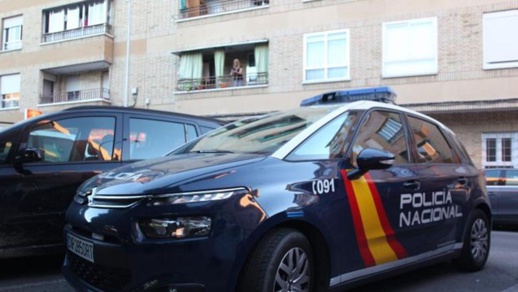 توقيف مغربيين بتهمة خطف واغتصاب فتاة "معاقة" في إسبانيا توقيف مغربيين بتهمة خطف واغتصاب فتاة "معاقة" في إسبانيا