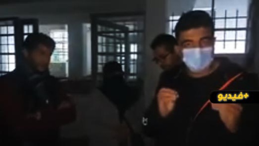 هذه تفاصيل اعتقال أخطر نصاب النداءات والحالات الإنسانية بالعروي والناظور هذه تفاصيل اعتقال أخطر نصاب النداءات والحالات الإنسانية بالعروي والناظور