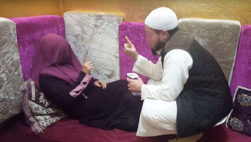 توقيف شخص يمارس الرقية الشرعية متهم باختطاف طفلتين توقيف شخص يمارس الرقية الشرعية متهم باختطاف طفلتين