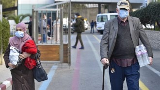 مسؤول يكشف طريقة تسلل "كورونا الهندية"  إلى المغرب وعدد المصابين بها والمخالطين  مسؤول يكشف طريقة تسلل "كورونا الهندية"  إلى المغرب وعدد المصابين بها والمخالطين