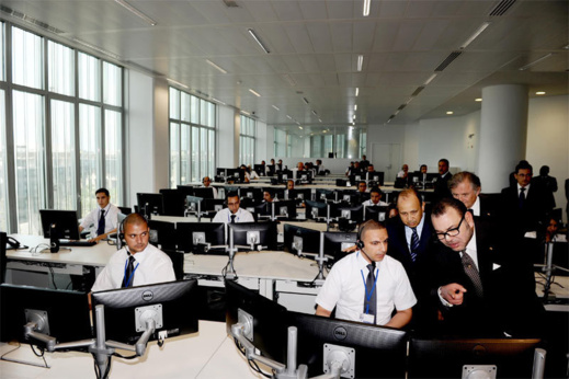 الملك محمد السادس يدشن برج اتصالات المغرب العملاق الملك محمد السادس يدشن برج اتصالات المغرب العملاق