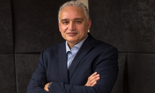 خبير في النظم الصحية يتوقع تخفيف قيود "كورونا" بعد عيد الفطر خبير في النظم الصحية يتوقع تخفيف قيود "كورونا" بعد عيد الفطر