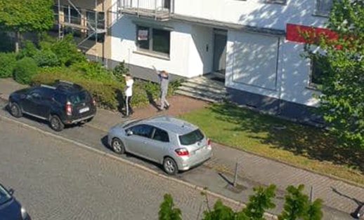 بالصور.. تطويق أمني لمسجد "بسم الله" بألمانيا أثناء صلاة العيد لهذا السبب بالصور.. تطويق أمني لمسجد "بسم الله" بألمانيا أثناء صلاة العيد لهذا السبب