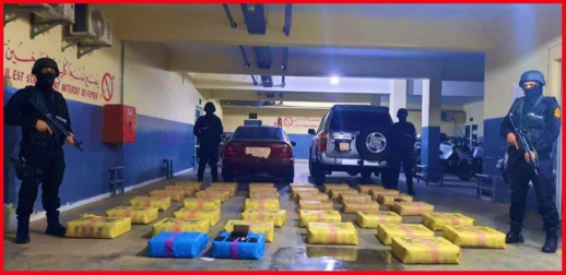 إحباط محاولة للتهريب الدولي للمخدرات وحجز كمية كبيرة من الحشيش إحباط محاولة للتهريب الدولي للمخدرات وحجز كمية كبيرة من الحشيش