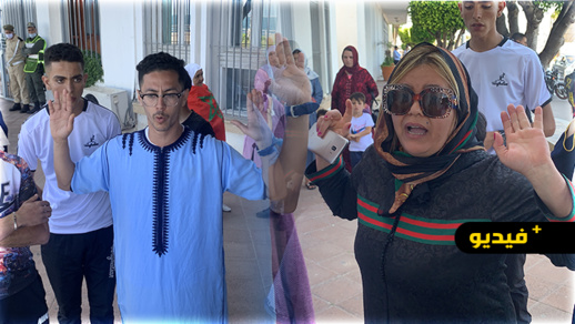 أسرة بحي شعالة تحتج على عدم استفادتها من ترخيص وضع "باراسولات" بالشاطئ الاصطناعي