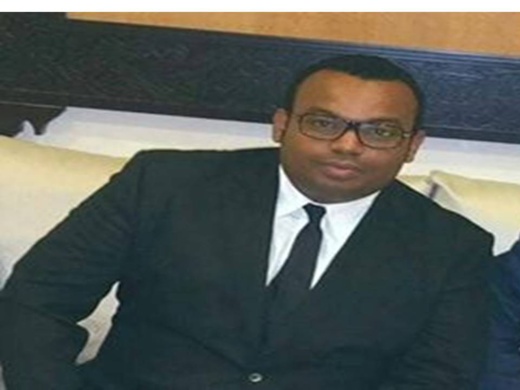 فنان مسرحي مغربي يعرض نفسه للبيع على "فيسبوك" فنان مسرحي مغربي يعرض نفسه للبيع على "فيسبوك"