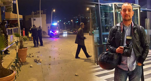 اصابة مصور "ناظورسيتي" محمد العبوسي أثناء مواجهات بالحجارة بين مهاجرين وقوات الأمن بمعبر مليلية المحتلة اصابة مصور "ناظورسيتي" محمد العبوسي أثناء مواجهات بالحجارة بين مهاجرين وقوات الأمن بمعبر مليلية المحتلة