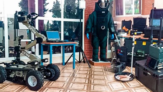 بالصور.. مديرية الأمن تحدث فرقة جهوية للمتفجرات بوجدة بالصور.. مديرية الأمن تحدث فرقة جهوية للمتفجرات بوجدة