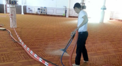 حملة تنظيف مسجد عمر الفاروق بأوتريخت استعدادا لشهر رمضان الأبرك حملة تنظيف مسجد عمر الفاروق بأوتريخت استعدادا لشهر رمضان الأبرك