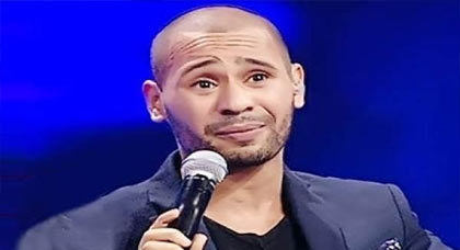 بسبب انتقاده في تجويده للقرآن الكريم، محمد الريفي يقطع شرايين يده بسبب انتقاده في تجويده للقرآن الكريم، محمد الريفي يقطع شرايين يده