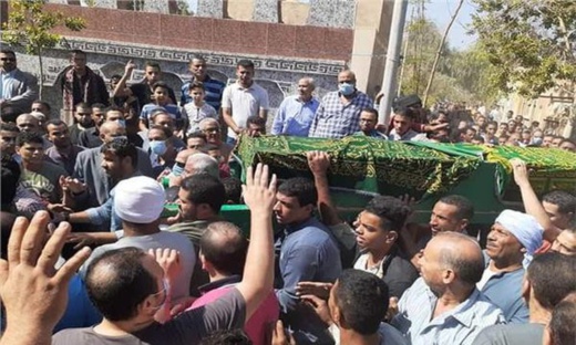 قبيلة تمنع دفن سيدة في مقبرة مشتركة بسبب نزاع حول الحدود قبيلة تمنع دفن سيدة في مقبرة مشتركة بسبب نزاع حول الحدود