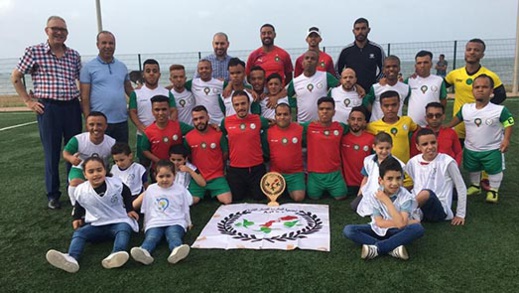مربيات جمعية ايمن للتوحد في حلقة تكوينية واطفالها ضيوف على المنتخب المغربي لكرة القدم لقصار القامة