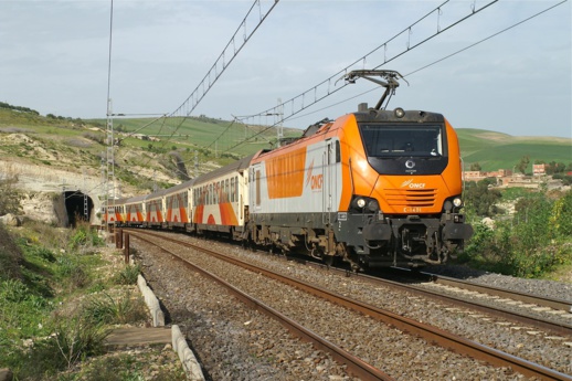 "السكك الحديدية" تقدم عروضا استثنائية للجالية المغربية "السكك الحديدية" تقدم عروضا استثنائية للجالية المغربية