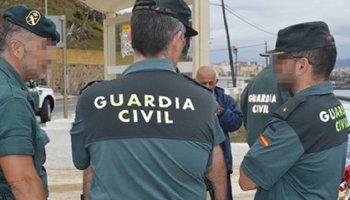 اعتداء شنيع على مهاجر مغربي من قبل مواطن إسباني اعتداء شنيع على مهاجر مغربي من قبل مواطن إسباني