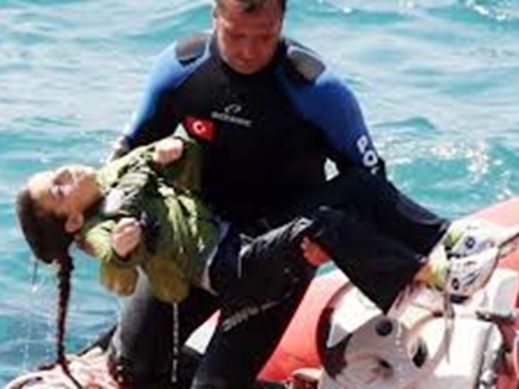 مأساة.. وفاة طفل مغربي في الرابعة من عمره داخل فندق ببرشلونة الإسبانية مأساة.. وفاة طفل مغربي في الرابعة من عمره داخل فندق ببرشلونة الإسبانية