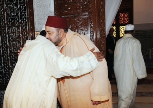 شاهد.. الملك محمد السادس يستقبل آباء وأسر الأطفال ضحايا دانيال شاهد.. الملك محمد السادس يستقبل آباء وأسر الأطفال ضحايا دانيال