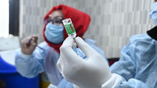 وكالة الأدوية الأوروبية تخرج عن صمتها بخصوص الحاجة إلى جرعة ثالثة من لقاح "كورونا" وكالة الأدوية الأوروبية تخرج عن صمتها بخصوص الحاجة إلى جرعة ثالثة من لقاح "كورونا"