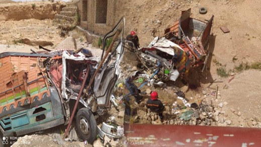 مصرع سائق شاحنة في حادثة سير مروعة على الطريق الرابطة بين الناظور وجرسيف مصرع سائق شاحنة في حادثة سير مروعة على الطريق الرابطة بين الناظور وجرسيف