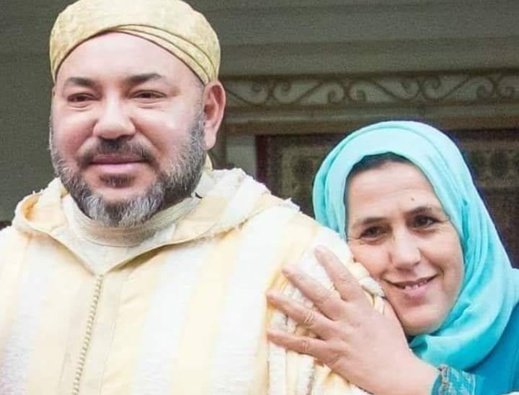 الملك محمد السادس يعطي تعليماته لنقل المغاربة العالقين بفرنسا عبر ميناء طنجة بالمجان الملك محمد السادس يعطي تعليماته لنقل المغاربة العالقين بفرنسا عبر ميناء طنجة بالمجان