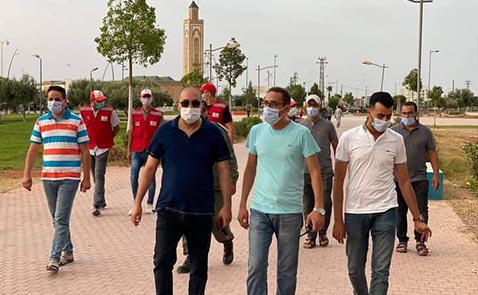 حملات تحسيسة بمشاركة المجتمع المدني والهلال الأحمر بمدينة العروي للالتزام بالتدابير الجديدة  حملات تحسيسة بمشاركة المجتمع المدني والهلال الأحمر بمدينة العروي للالتزام بالتدابير الجديدة