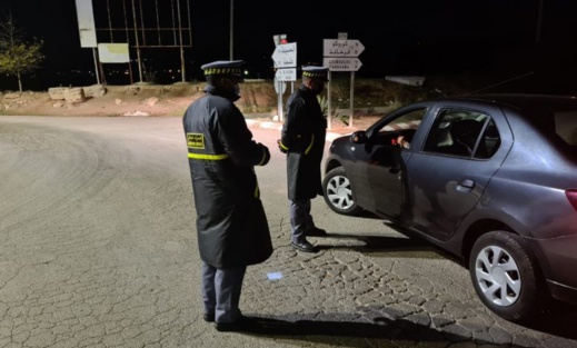 مثير.. دركيون لا يعترفون بجواز تلقيح كورونا ويغرمون أصحابه مثير.. دركيون لا يعترفون بجواز تلقيح كورونا ويغرمون أصحابه