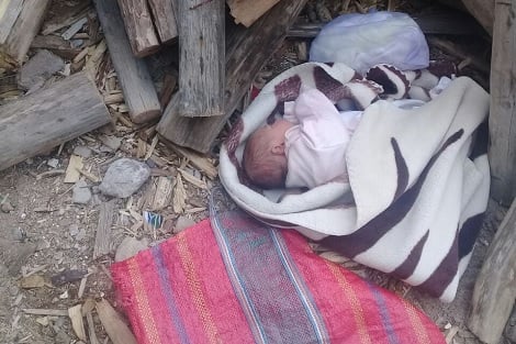 العثور على جثة رضيع متخلى عنه وسط مطرح النفايات العثور على جثة رضيع متخلى عنه وسط مطرح النفايات