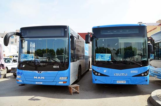 مواطنون يطالبون بتمديد توقيت عمل حافلات النقل الحضري لوقف فوضى سيارات الأجرة بالناظور