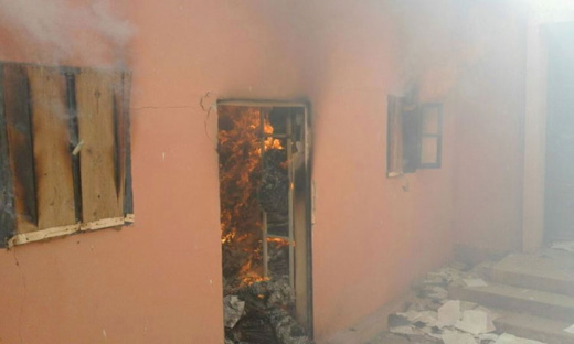 النيران تلتهم ملفات مهمة من أرشيف المحكمة الابتدائية النيران تلتهم ملفات مهمة من أرشيف المحكمة الابتدائية