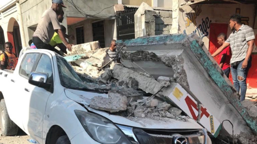 زلزال هايتي المدمر يرفع حصيلة القتلى إلى أزيد من 720 زلزال هايتي المدمر يرفع حصيلة القتلى إلى أزيد من 720