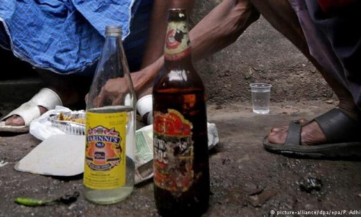 الخمور المغشوشة تحصد روح ثلاثة أشخاص بمدينة تاوريرت الخمور المغشوشة تحصد روح ثلاثة أشخاص بمدينة تاوريرت