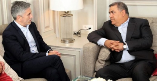 وزير الداخلية الإسباني: ترحيل القاصرين المغاربة يستند على اتفاقية موقعة بين البلدين