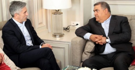 وزير الداخلية الإسباني: ترحيل القاصرين المغاربة يستند على اتفاقية موقعة بين البلدين وزير الداخلية الإسباني: ترحيل القاصرين المغاربة يستند على اتفاقية موقعة بين البلدين