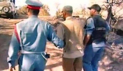 شاب يتعرض لإعتداء شنيع من قبل عضو حزب بفرخانة شاب يتعرض لإعتداء شنيع من قبل عضو حزب بفرخانة