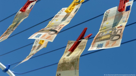 ثلاث محاكم جديدة للبث في جرائم "غسل الأموال" ثلاث محاكم جديدة للبث في جرائم "غسل الأموال"