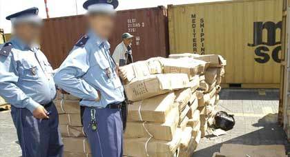 اعتقال جمركي بالناظور من أجل محاولة السرقة اعتقال جمركي بالناظور من أجل محاولة السرقة