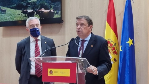 إسبانيا تدافع عن اتفاقية الصيد البحري مع المغرب إسبانيا تدافع عن اتفاقية الصيد البحري مع المغرب