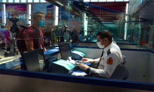 الحبس والغرامة المالية في حق مزوري شهادة "بي سي آر" الحبس والغرامة المالية في حق مزوري شهادة "بي سي آر"