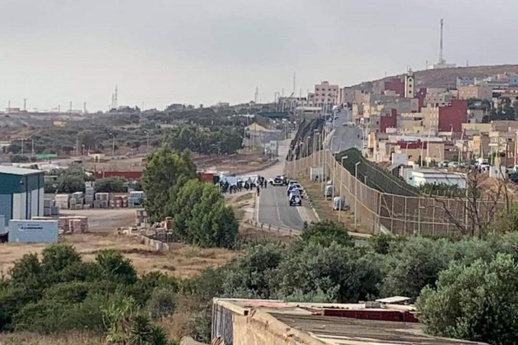 إحباط محاولة عبور 9 مهاجرين إلى مليلية المحتلة إحباط محاولة عبور 9 مهاجرين إلى مليلية المحتلة