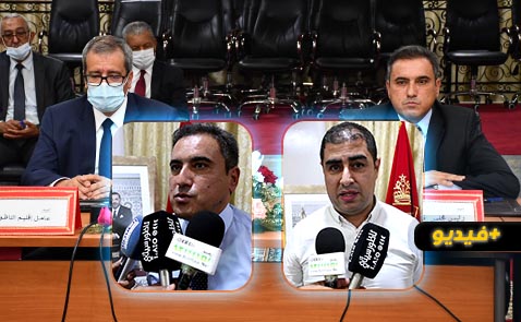 شاهدوا.. عامل الناظور والرحموني يترأسان الدورة الاستثنائية للمجلس الإقليمي شاهدوا.. عامل الناظور والرحموني يترأسان الدورة الاستثنائية للمجلس الإقليمي