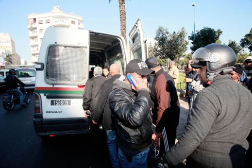 توقيف 11 شخصا يشكلون عصابة خطيرة لترويج المخدرات توقيف 11 شخصا يشكلون عصابة خطيرة لترويج المخدرات