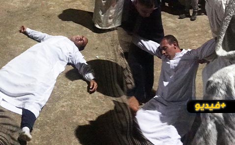 شاهدوا.. إغماءات في إحتفالات عيساوية بمنطقة القرمود نواحي بني أنصار