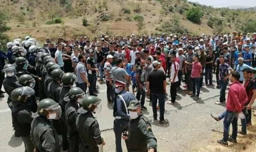 شرطة الناظور تعتقل ناشطا في لجنة حراك الريف بتماسينت شرطة الناظور تعتقل ناشطا في لجنة حراك الريف بتماسينت