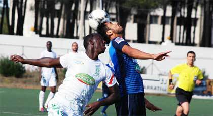 النادي القنيطري يفك عقدة شباب الريف الحسيمي ويهزمه بهدف لصفر النادي القنيطري يفك عقدة شباب الريف الحسيمي ويهزمه بهدف لصفر