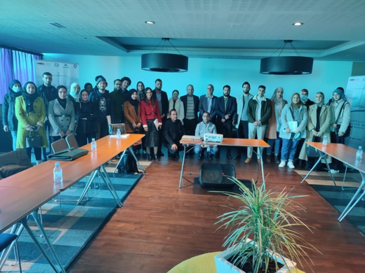 العيادة القانونية تنظم دورة تكوينية لفائدة الطلبة الباحثين بالناظور العيادة القانونية تنظم دورة تكوينية لفائدة الطلبة الباحثين بالناظور