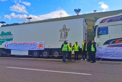 سائقو النقل الدولي يضربون عن النقل نحو أوروبا احتجاجا على "تعسفات" اسبانيا و فرنسا سائقو النقل الدولي يضربون عن النقل نحو أوروبا احتجاجا على "تعسفات" اسبانيا و فرنسا