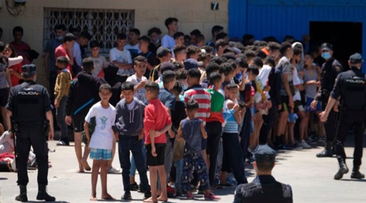 اسبانيا تخصص مليون أورو لتدريس 800 قاصر مغربي رغم معارضة حزب "فوكس" 
